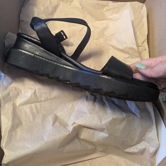 Patina Soho Sandals - Picture 2 of 7